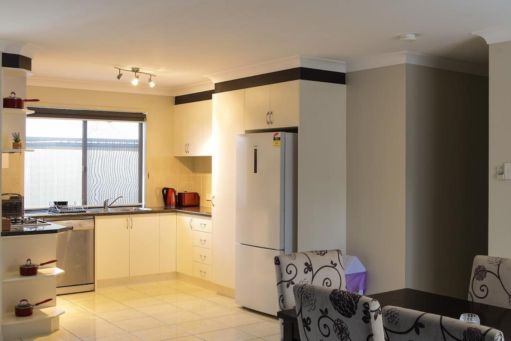 Atricom Apartment สแตนธอร์ป ภายนอก รูปภาพ