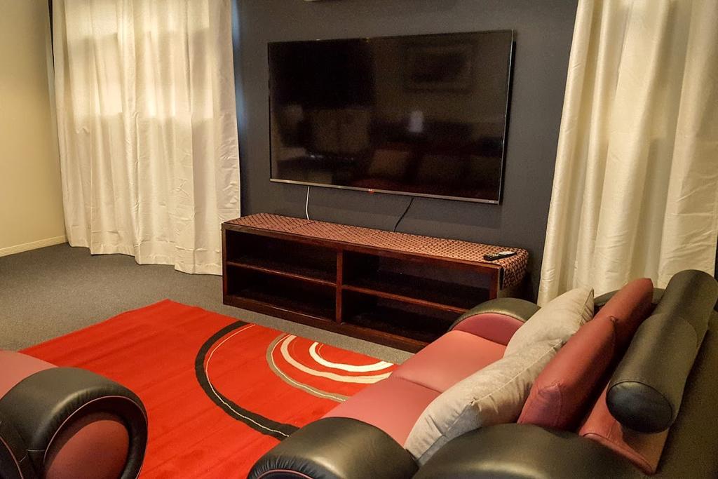 Atricom Apartment สแตนธอร์ป ห้อง รูปภาพ